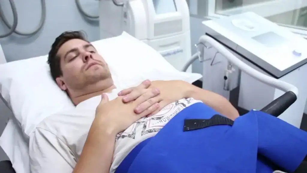 Transforming Bodies: Celebrity Success Stories and the Truth Behind Body Contouring 2 Image of male having body contouring Hertford treatment